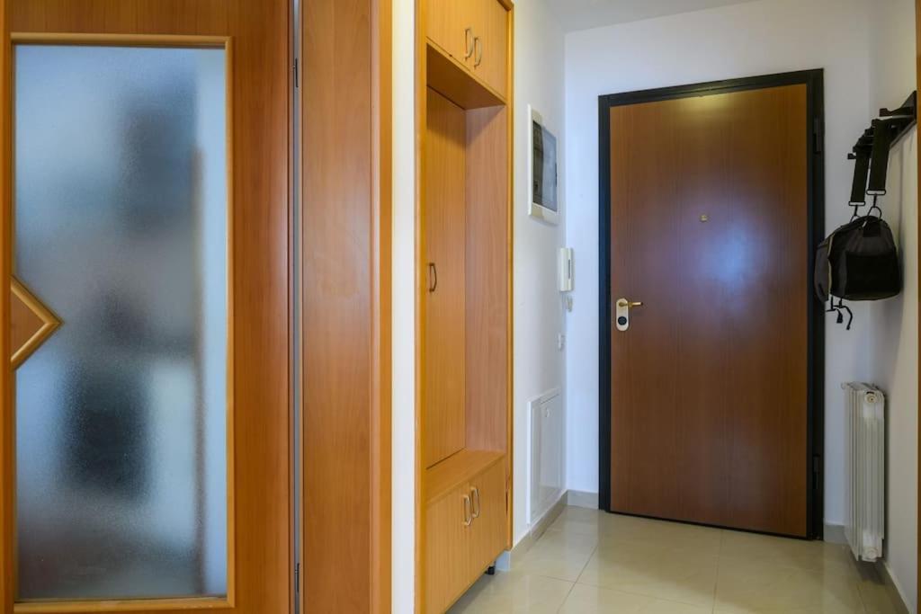 Apartment Sunce Пула Екстериор снимка