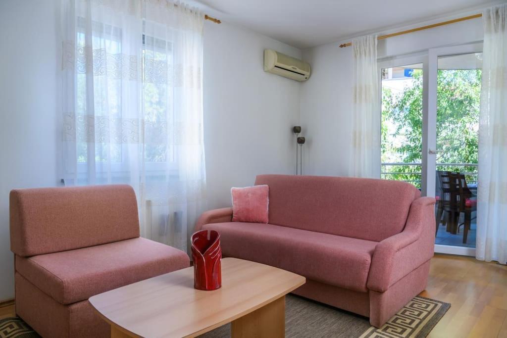 Apartment Sunce Пула Екстериор снимка